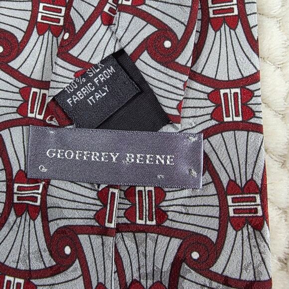 Geoffrey Beene Silk Tie Men Vintage 90s Geometric Art Deco 3.75” Fabric Italy - Picture 3 of 4